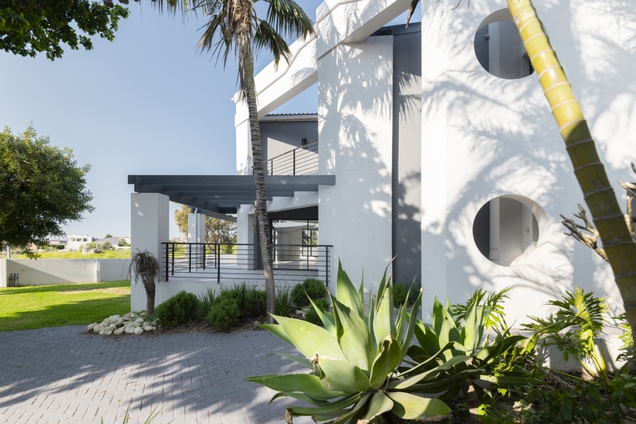 5 Bedroom Property for Sale in Myburgh Park Western Cape
